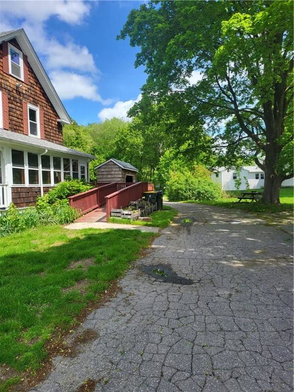 Burrillville, RI 02859,141 Centennial ST