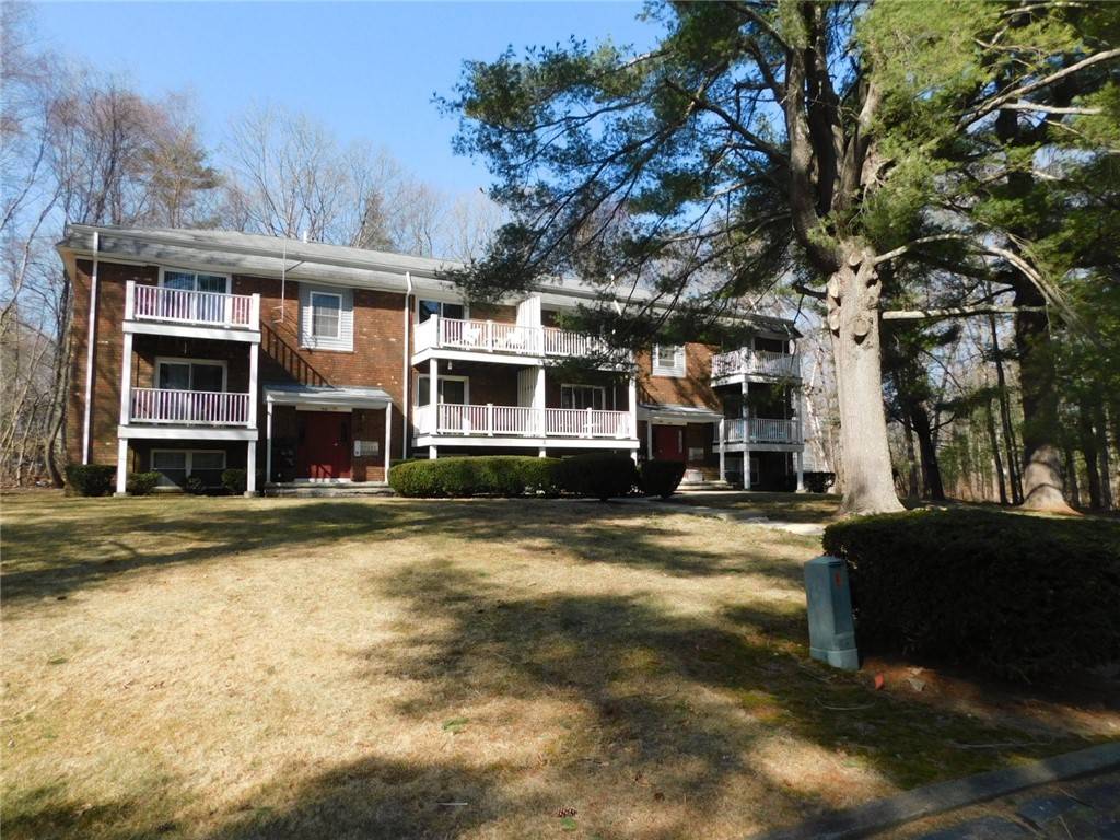 Smithfield, RI 02828,6 Stonehenge DR #103W