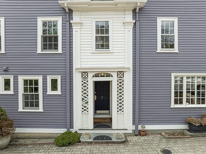 Providence, RI 02906,7 Cushing ST