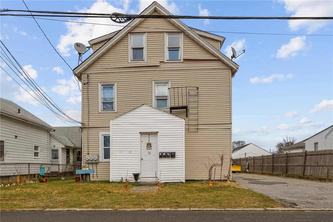 Pawtucket, RI 02861,40 Ashburne ST