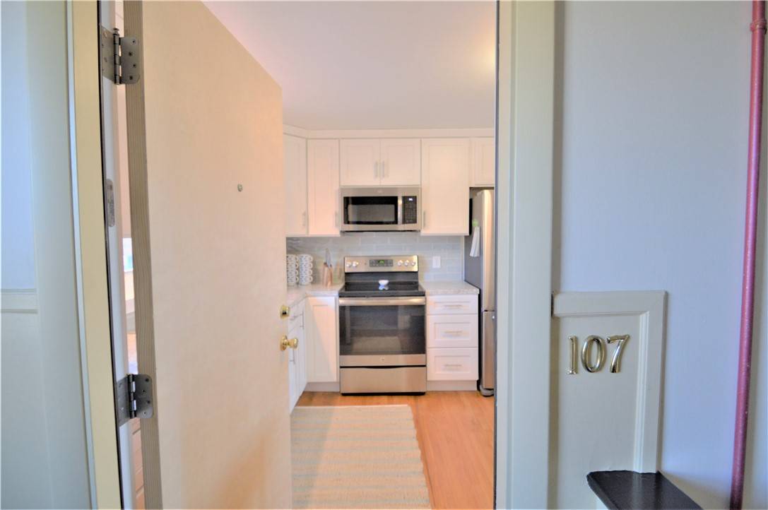 Newport, RI 02840,70 Carroll AVE #107