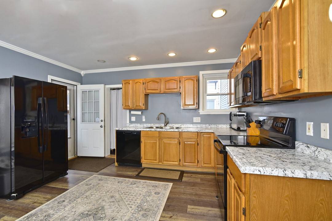 West Warwick, RI 02893,1301 Main ST