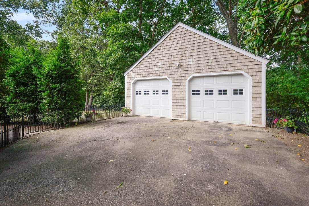 North Kingstown, RI 02852,51 Gateway RD