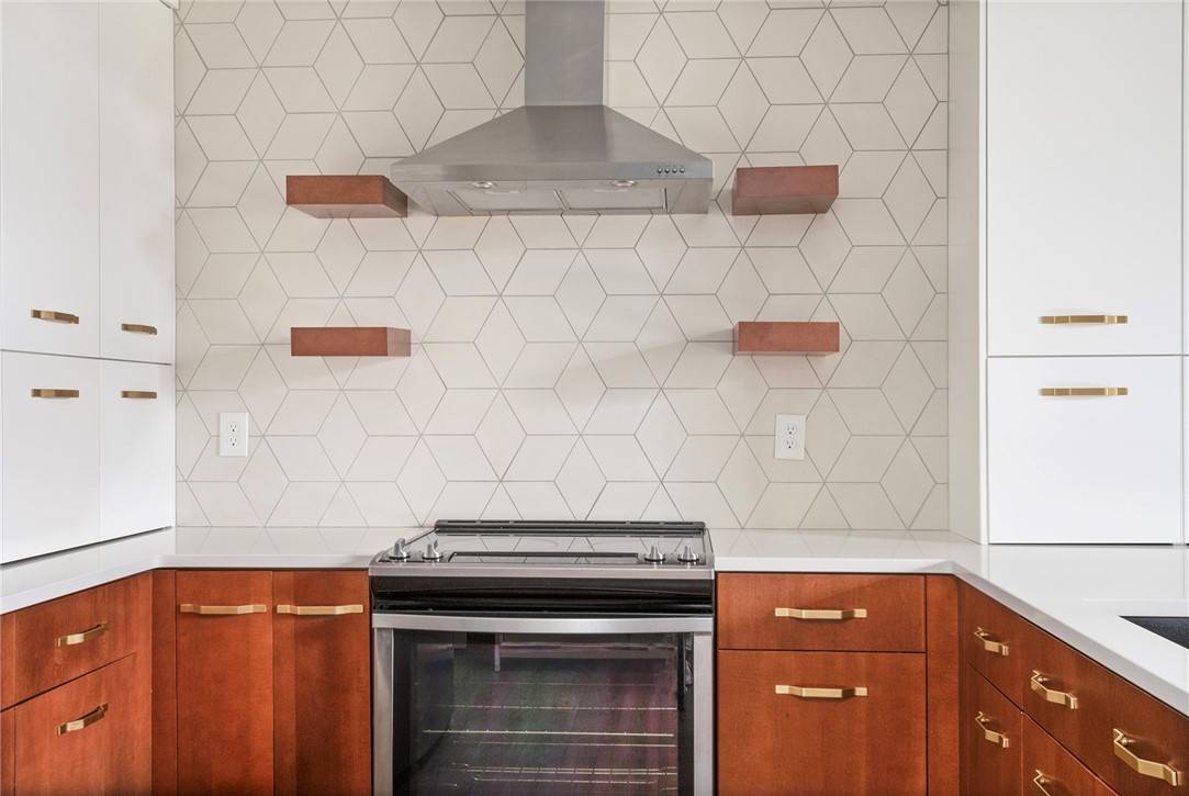 Providence, RI 02903,555 South Water ST #211