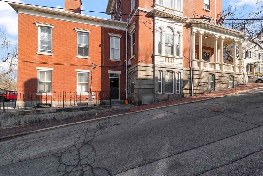 Providence, RI 02903,110 Benefit ST
