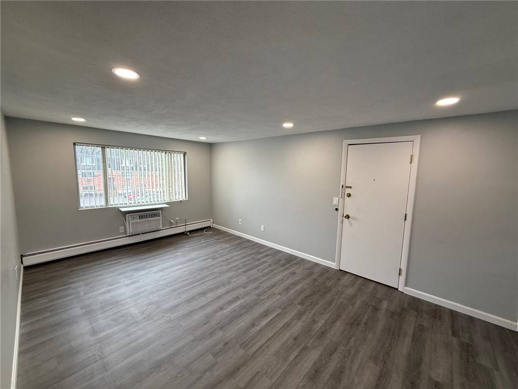 North Providence, RI 02904,53 Urban AVE #6