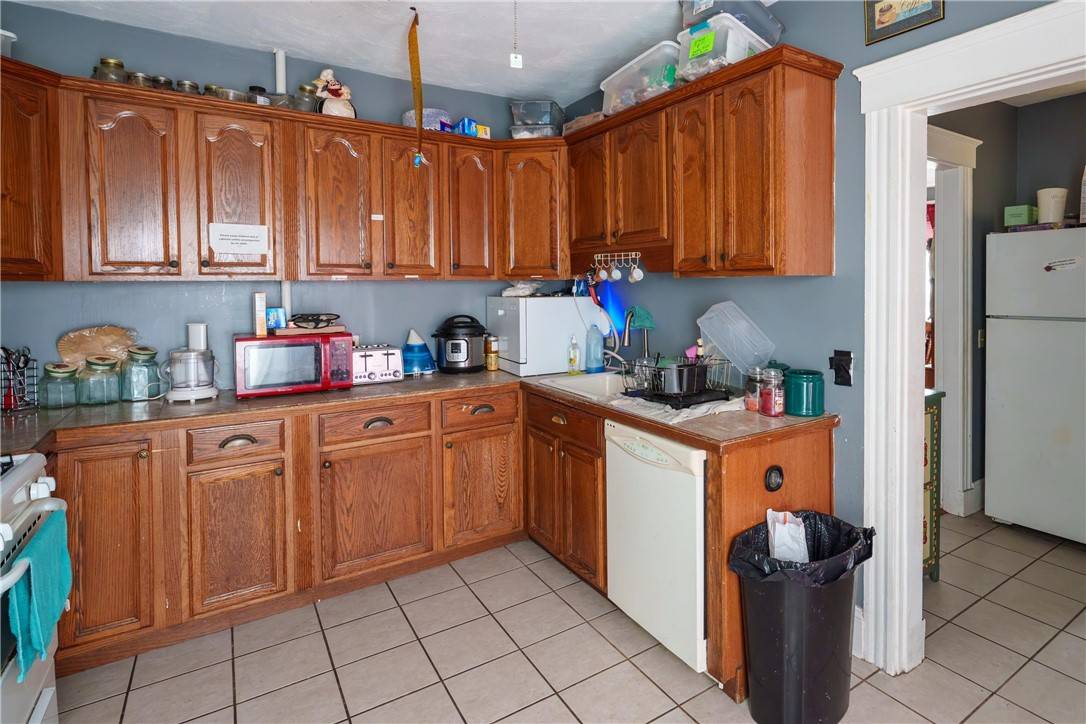 Woonsocket, RI 02895,58 Oakley RD