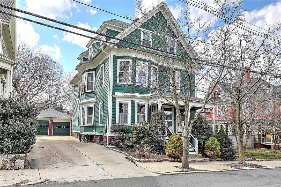 Providence, RI 02906,160 Prospect ST #1