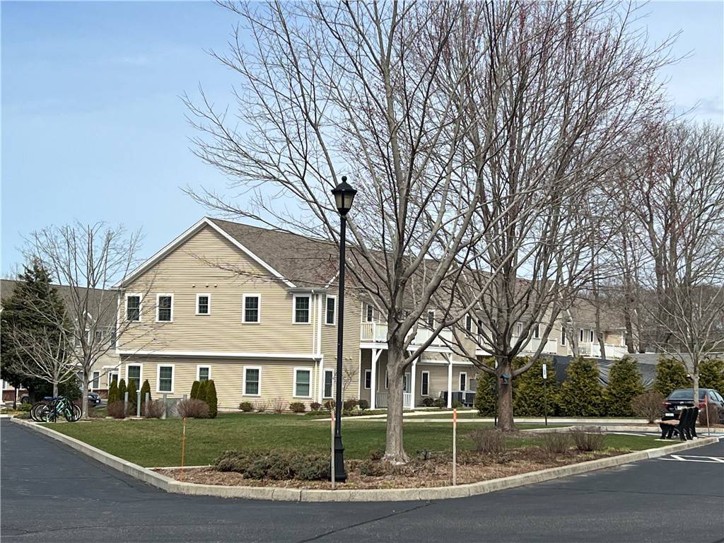 Barrington, RI 02806,60 Bay Spring AVE #B6