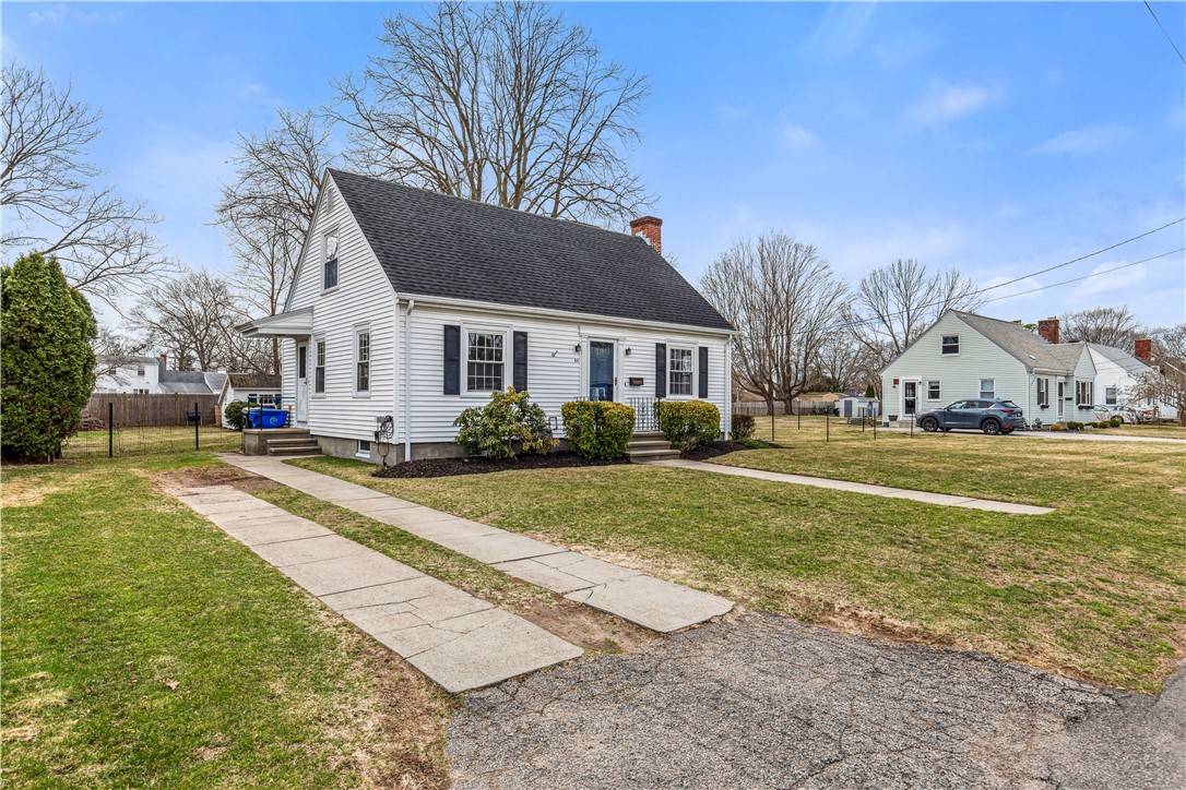 East Providence, RI 02915,64 Lindy AVE