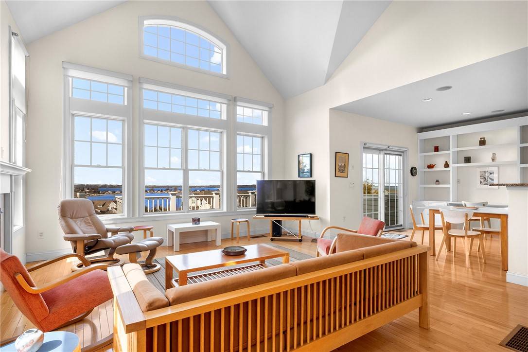 Tiverton, RI 02878,37 Cutter LN