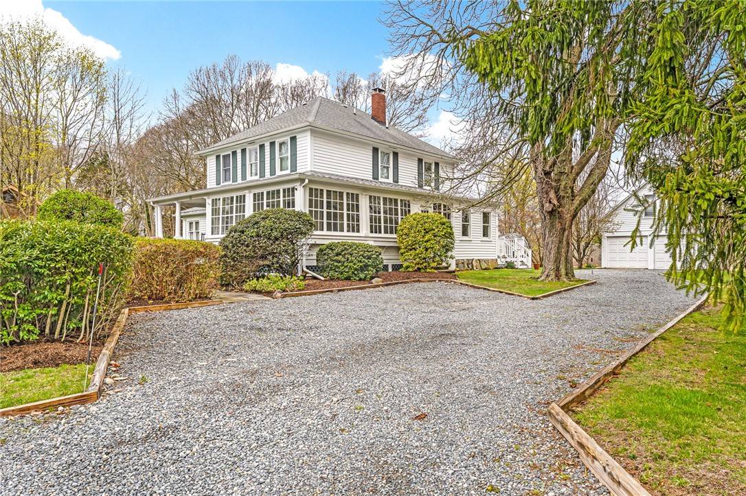 Warren, RI 02885,35 Touisset RD