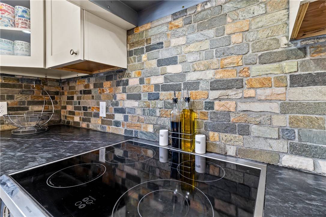 Barrington, RI 02806,5 Caldarone ST