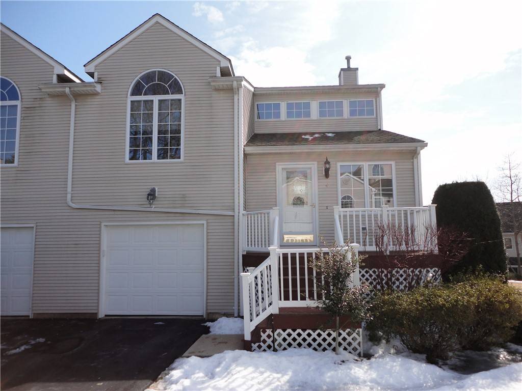 West Warwick, RI 02893,4 Queen Annes CT