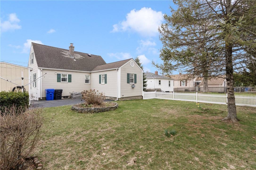 North Providence, RI 02904,1975 Mineral Spring AVE