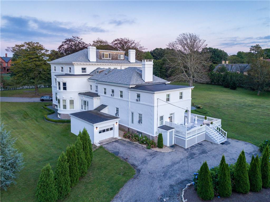 Newport, RI 02840,519 Bellevue AVE #1W
