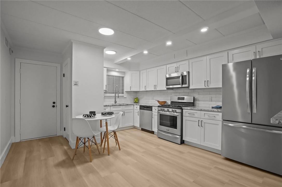 Cranston, RI 02920,143 Hoffman AVE #101