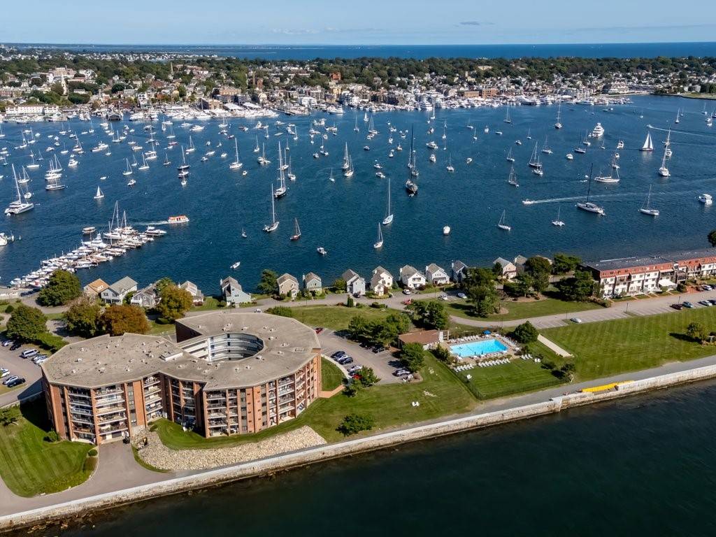 Newport, RI 02840,1316 Capella South WAY #1316