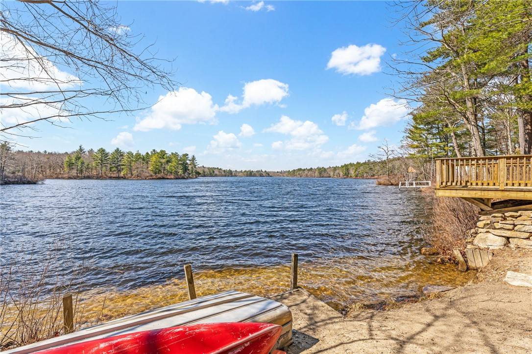 Burrillville, RI 02859,293 Lee CIR