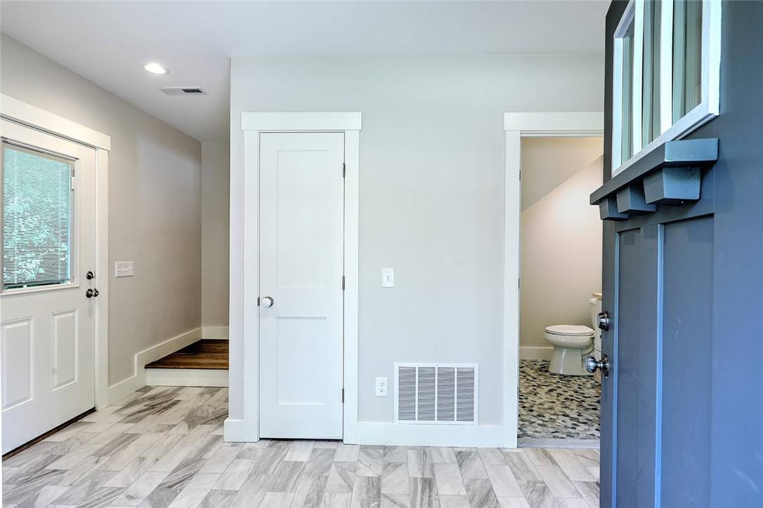 South Kingstown, RI 02879,137 Rosebriar AVE