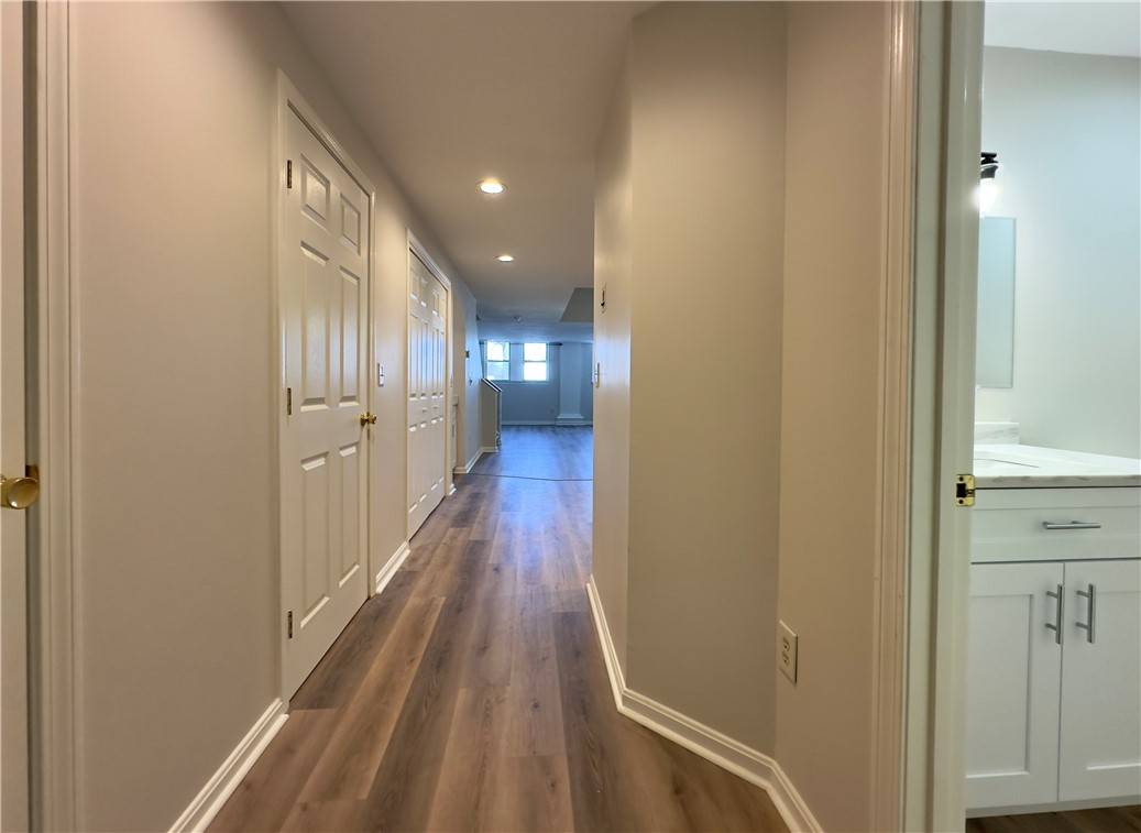 Warwick, RI 02886,3524 West Shore RD #214