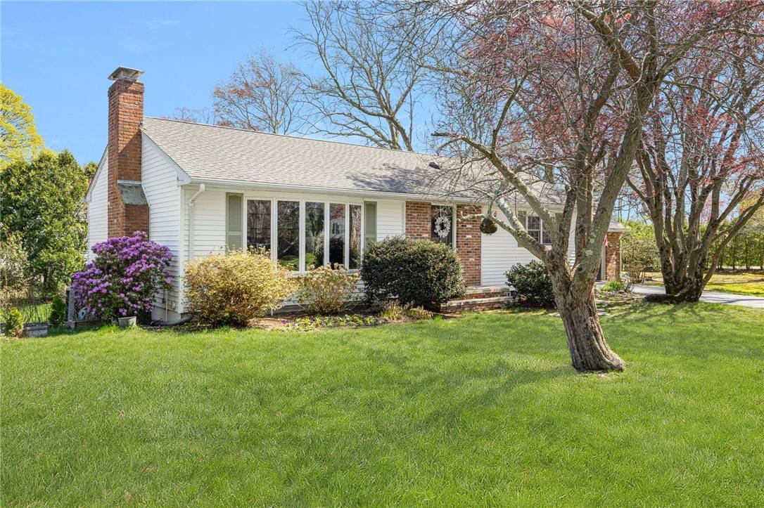 East Greenwich, RI 02818,96 Bayberry LN