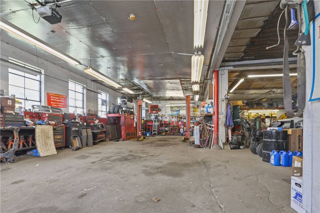 Pawtucket, RI 02861,19 Benefit ST