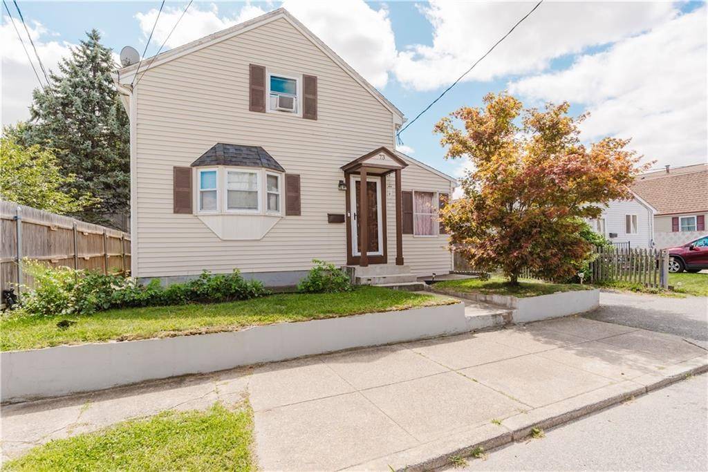 Pawtucket, RI 02861,73 Manton ST