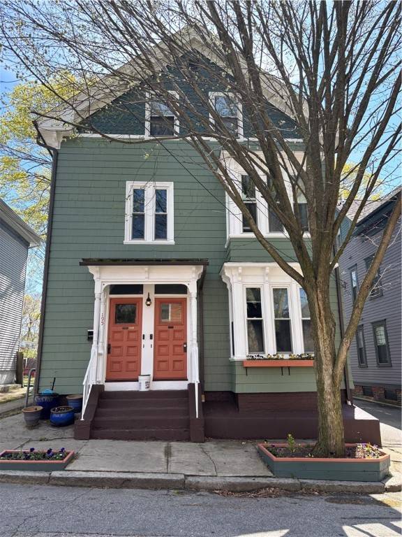Providence, RI 02906,193 HOWELL ST #1