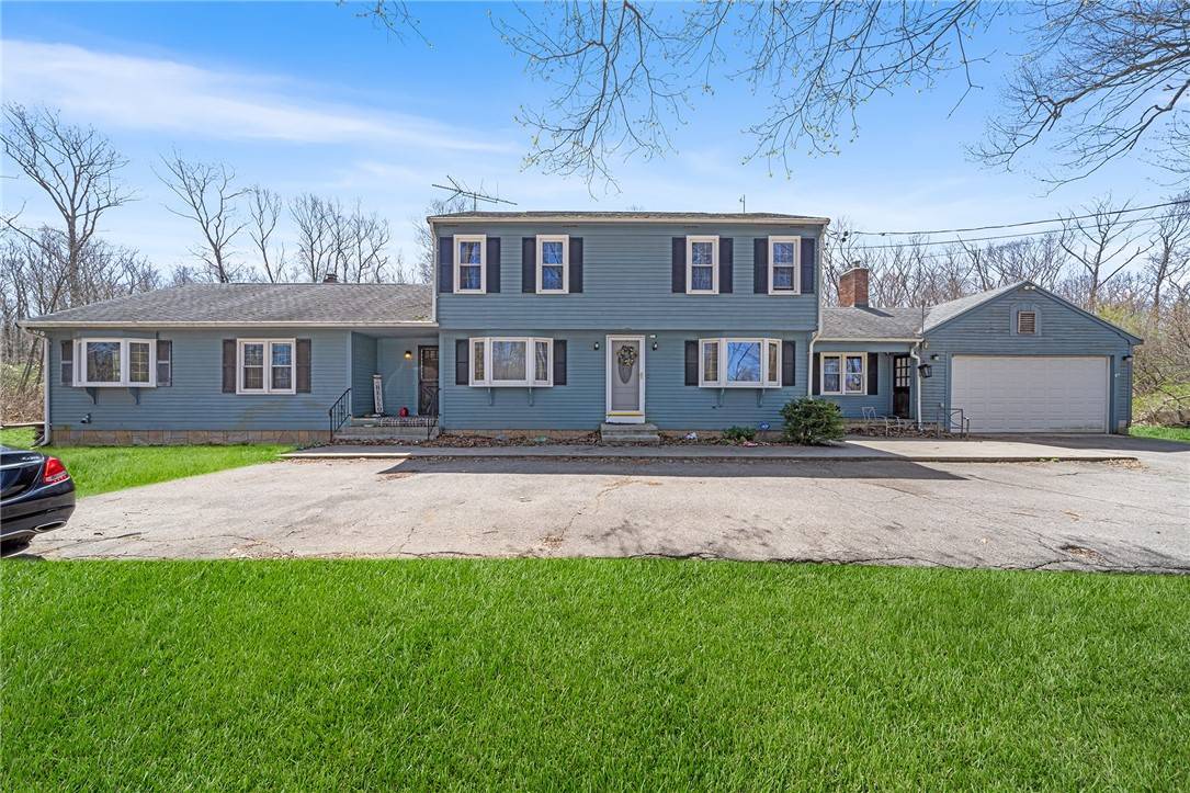 North Smithfield, RI 02896,389 Douglas PIKE