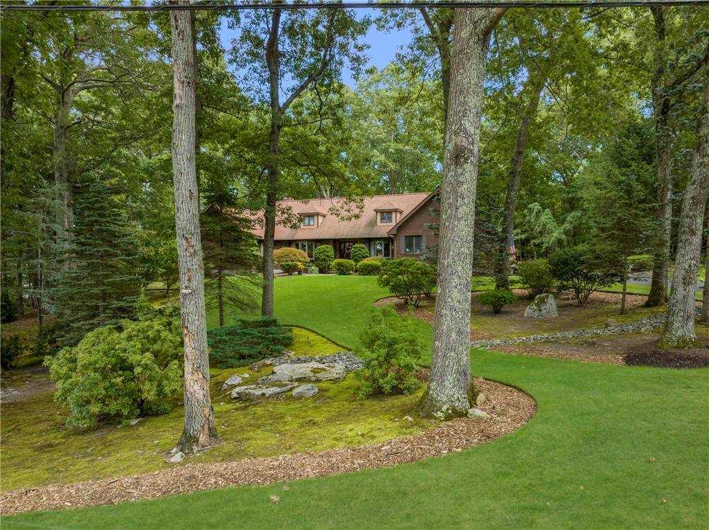 Lincoln, RI 02865,10 Oak Hill DR