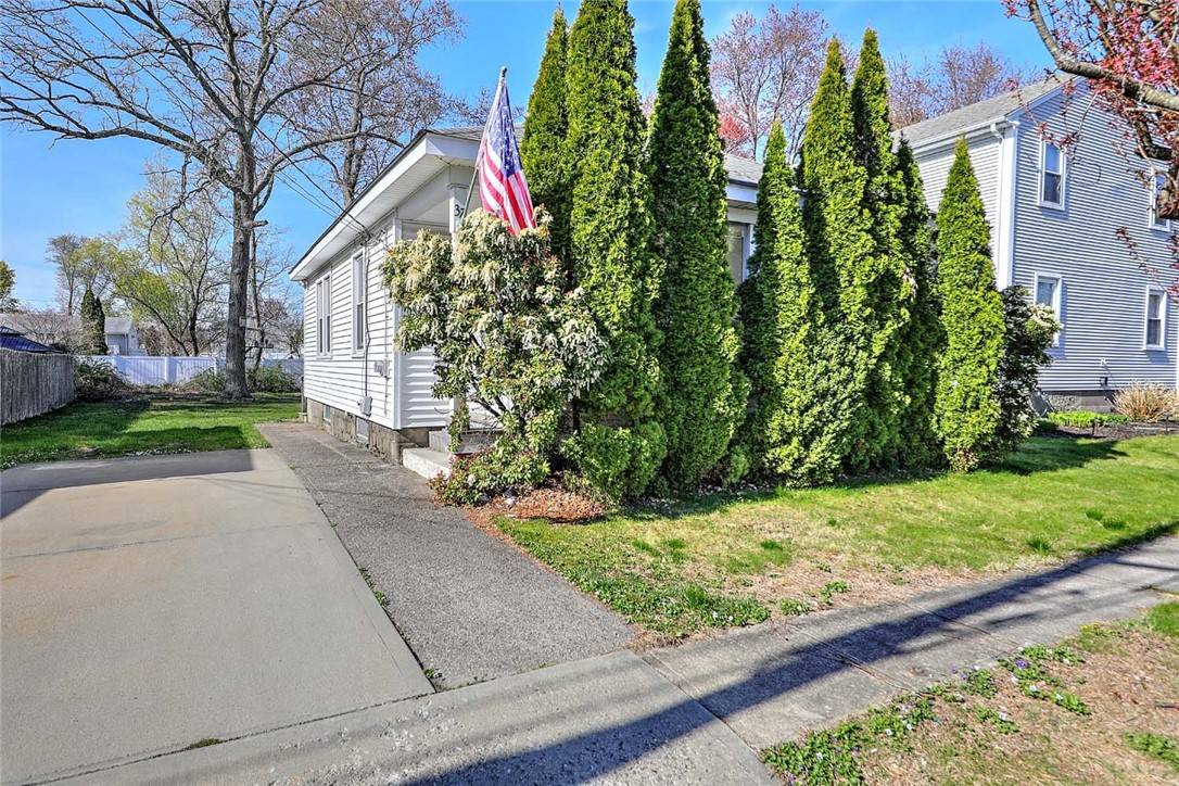 East Providence, RI 02914,37 Austin AVE
