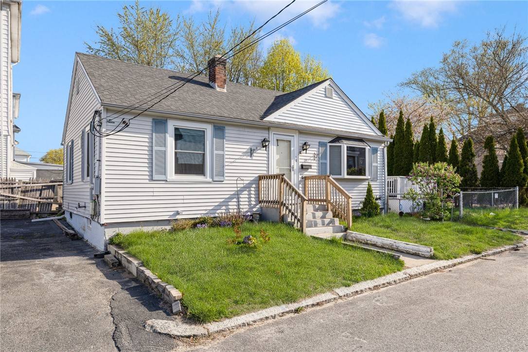 Cranston, RI 02920,39 Meadow AVE
