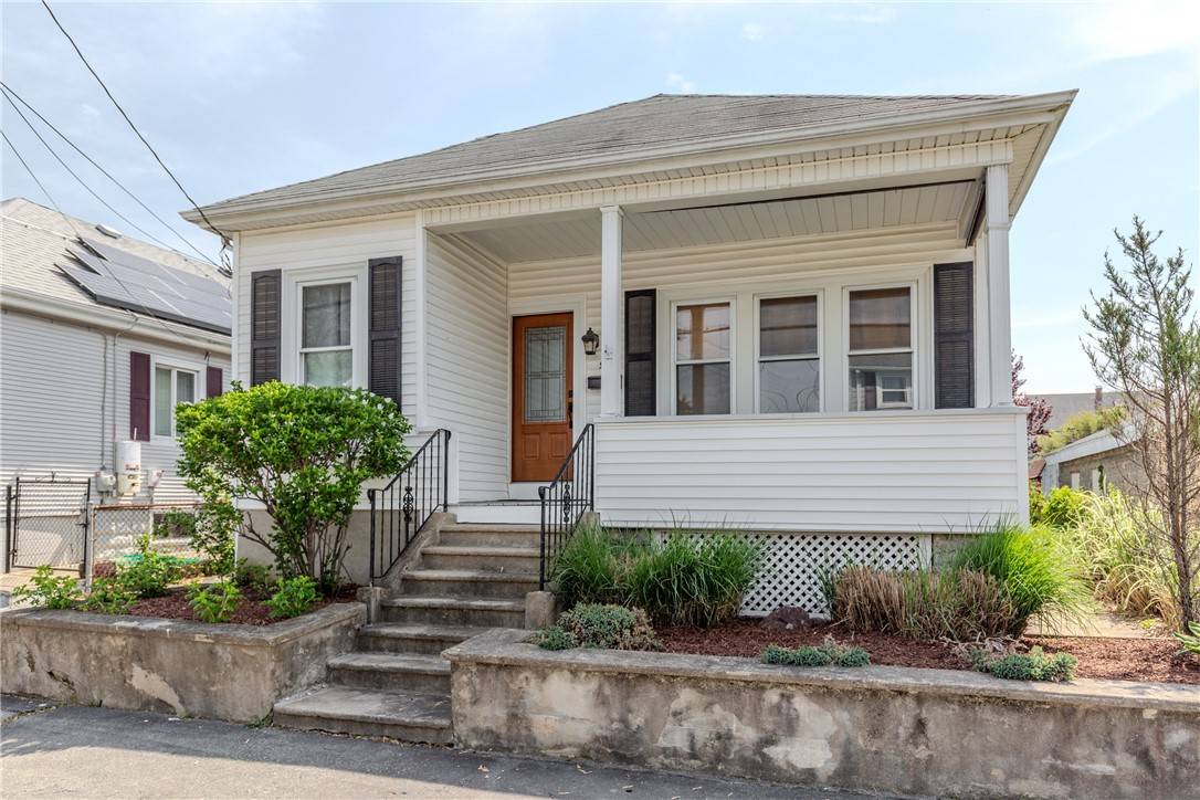 East Providence, RI 02914,94 Bentley ST