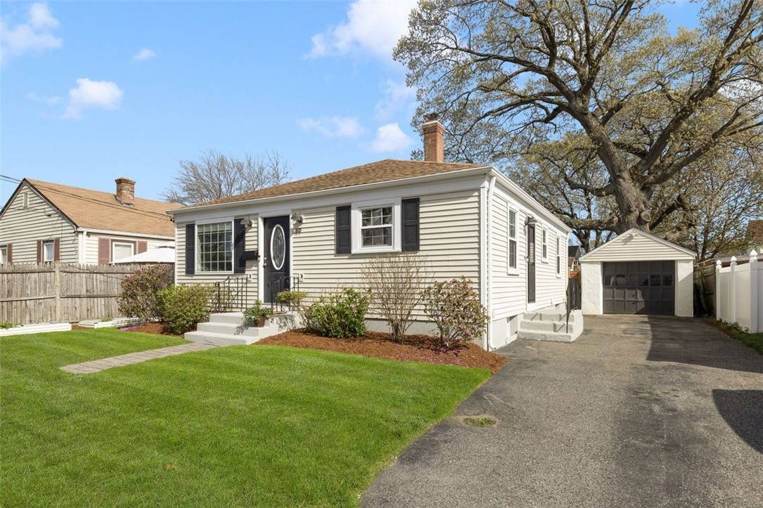Pawtucket, RI 02860,49 Fred ST