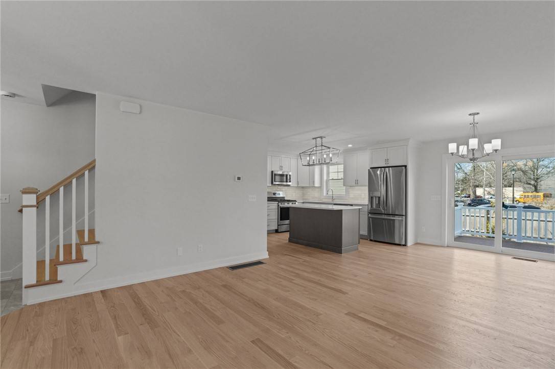 Warwick, RI 02886,50 Red Maple LN