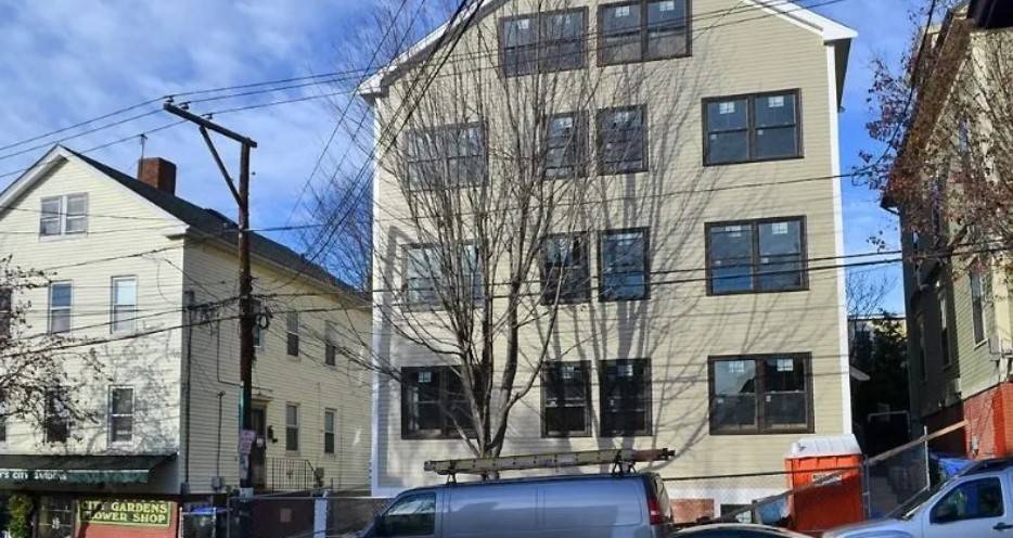 Providence, RI 02903,298 Wickenden Street ST #02