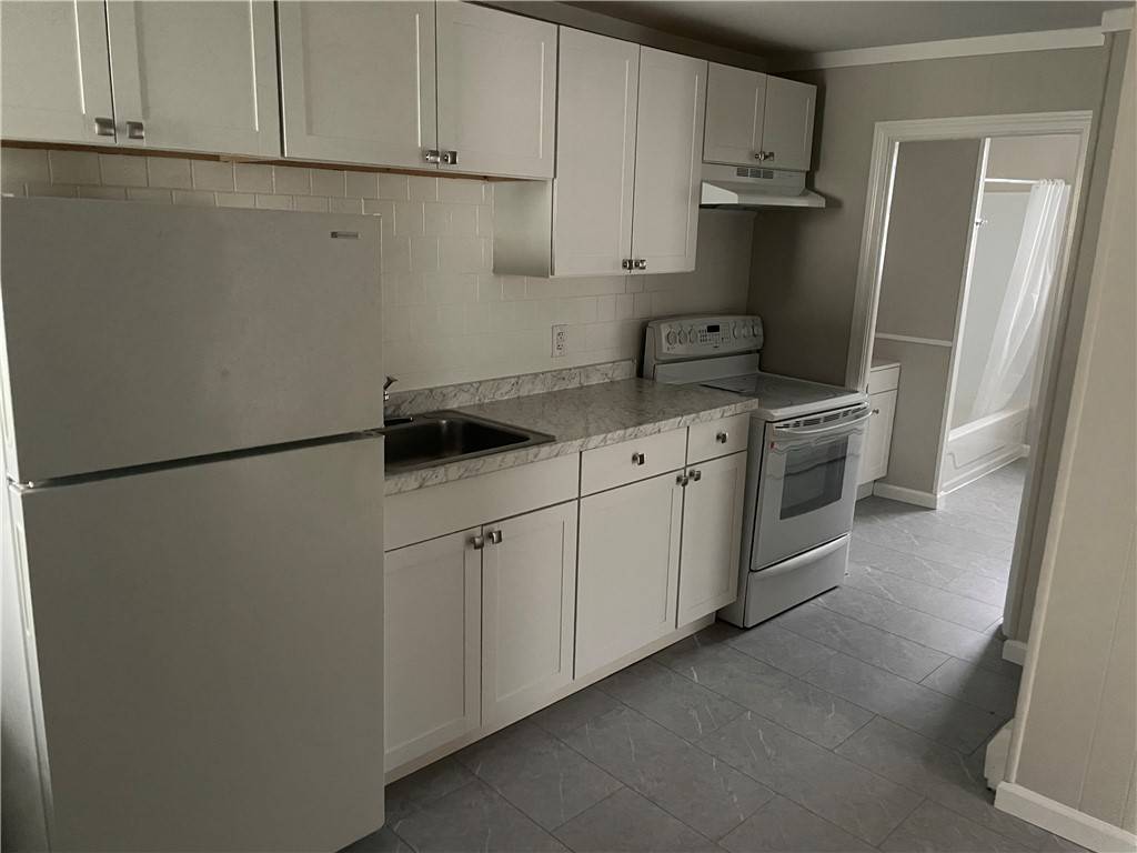 Pawtucket, RI 02860,1 Carson ST
