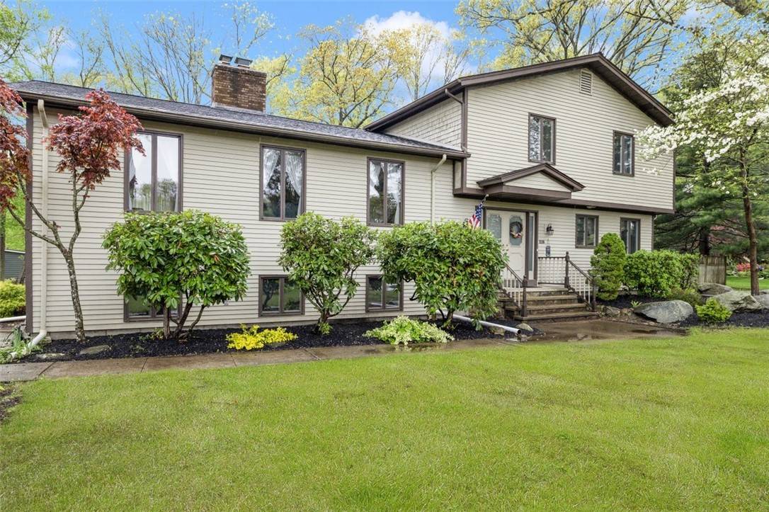 North Kingstown, RI 02852,218 Burnt Cedar DR