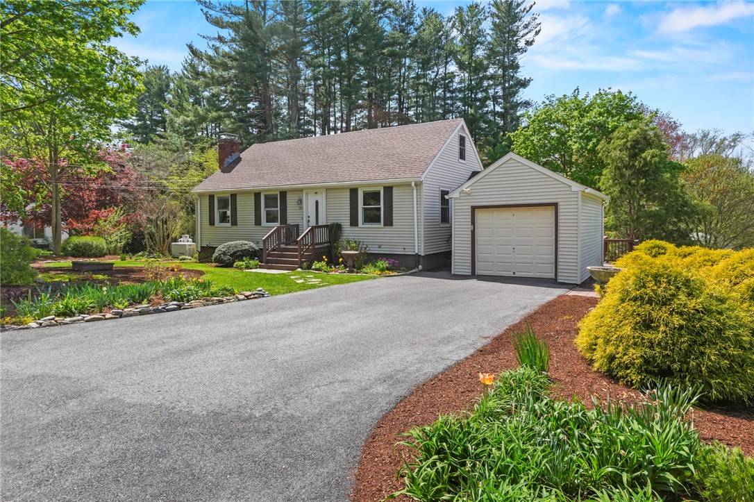 Scituate, RI 02857,23 Pinecrest RD