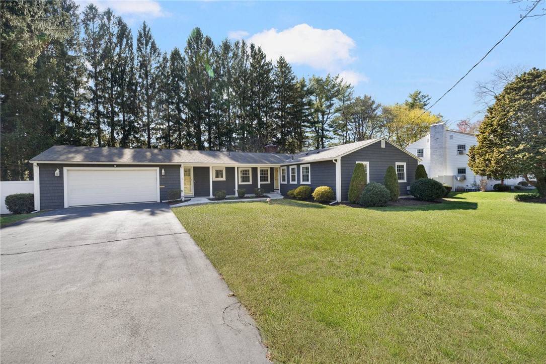 Warwick, RI 02886,247 Love LN