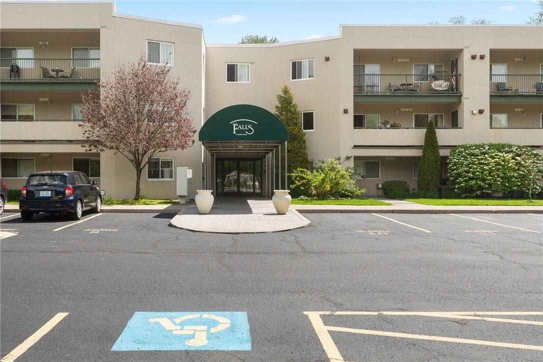 Providence, RI 02909,31 Devereux ST #107