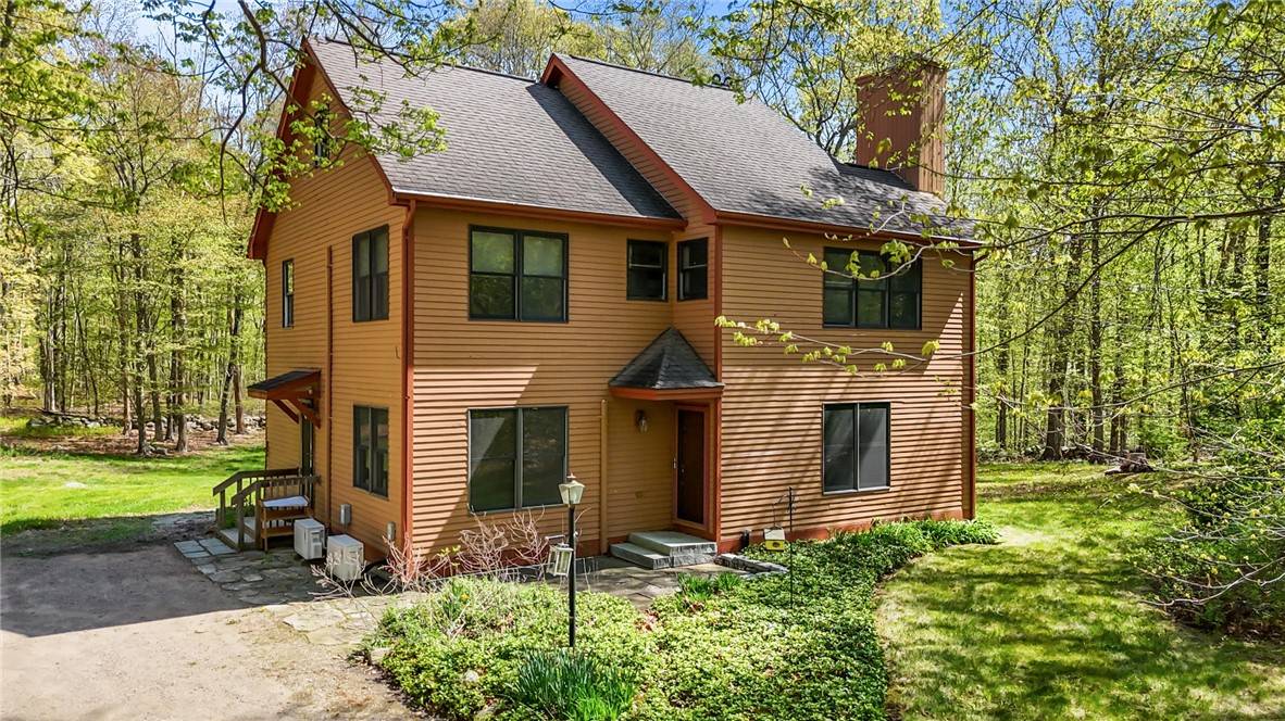 No Stonington, CT 06359,70 Fowler RD