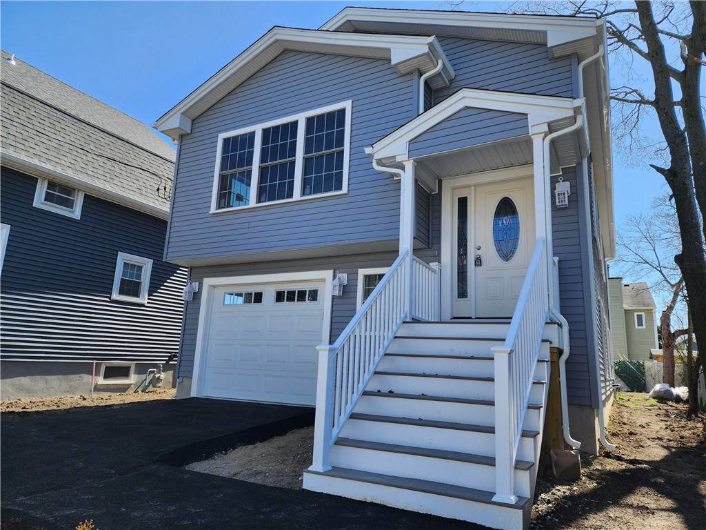 Cranston, RI 02905,68 Westwood AVE