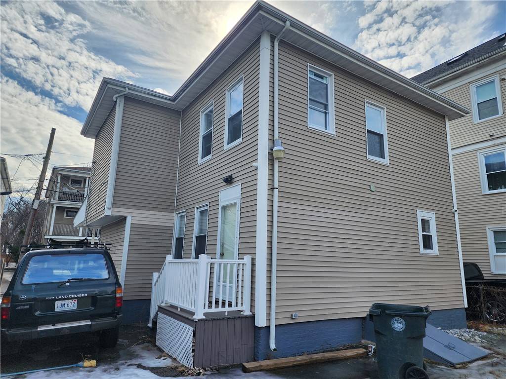Providence, RI 02908,84 Wisdom AVE