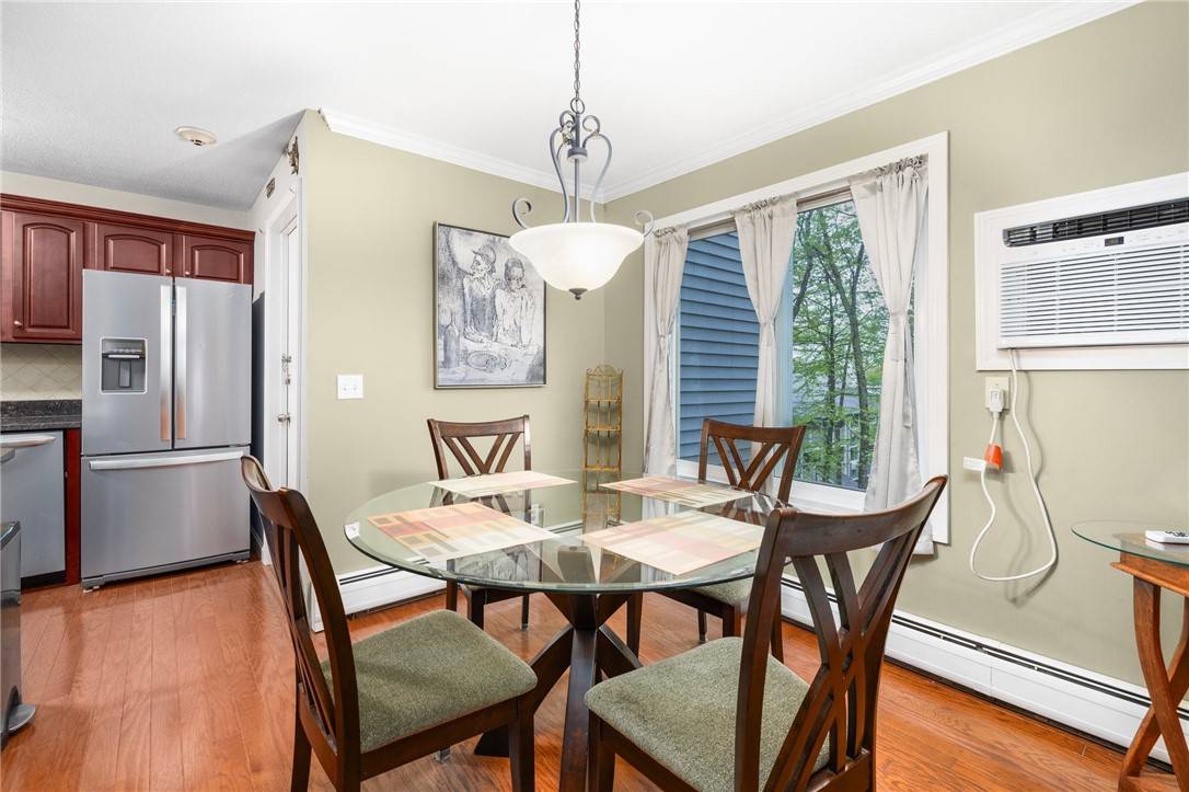 Lincoln, RI 02865,7 Wake Robin RD #404