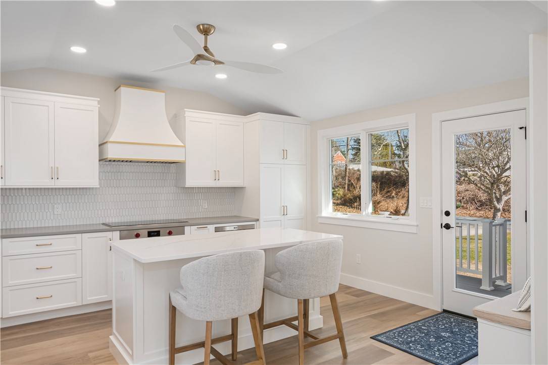 South Kingstown, RI 02879,9 Stedman RD
