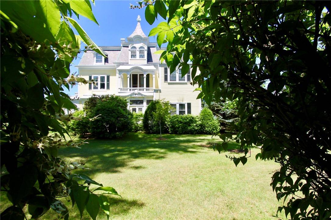 Newport, RI 02840,45 Ayrault AVE #8