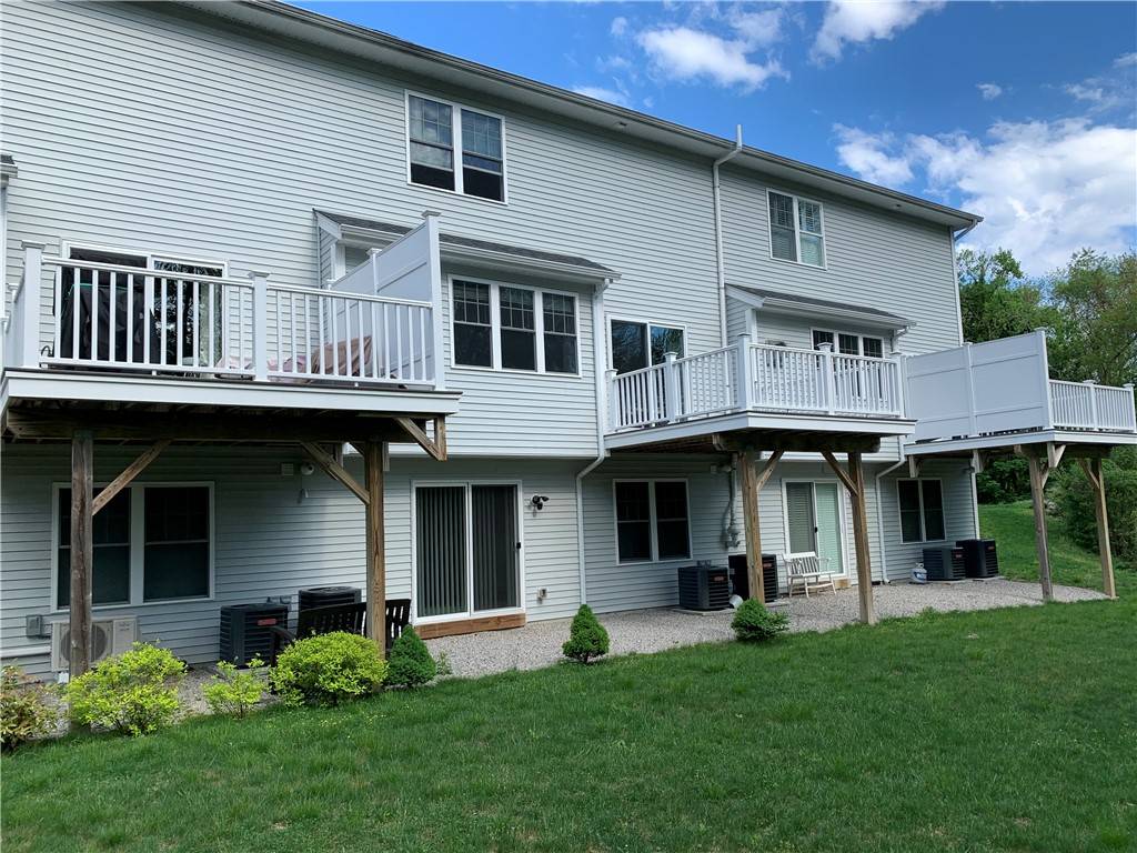Warwick, RI 02886,724 Centerville RD #6