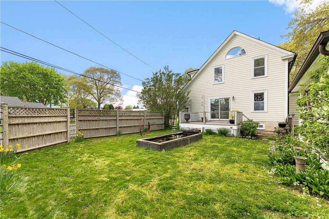 East Providence, RI 02915,1024 Bullocks Point AVE